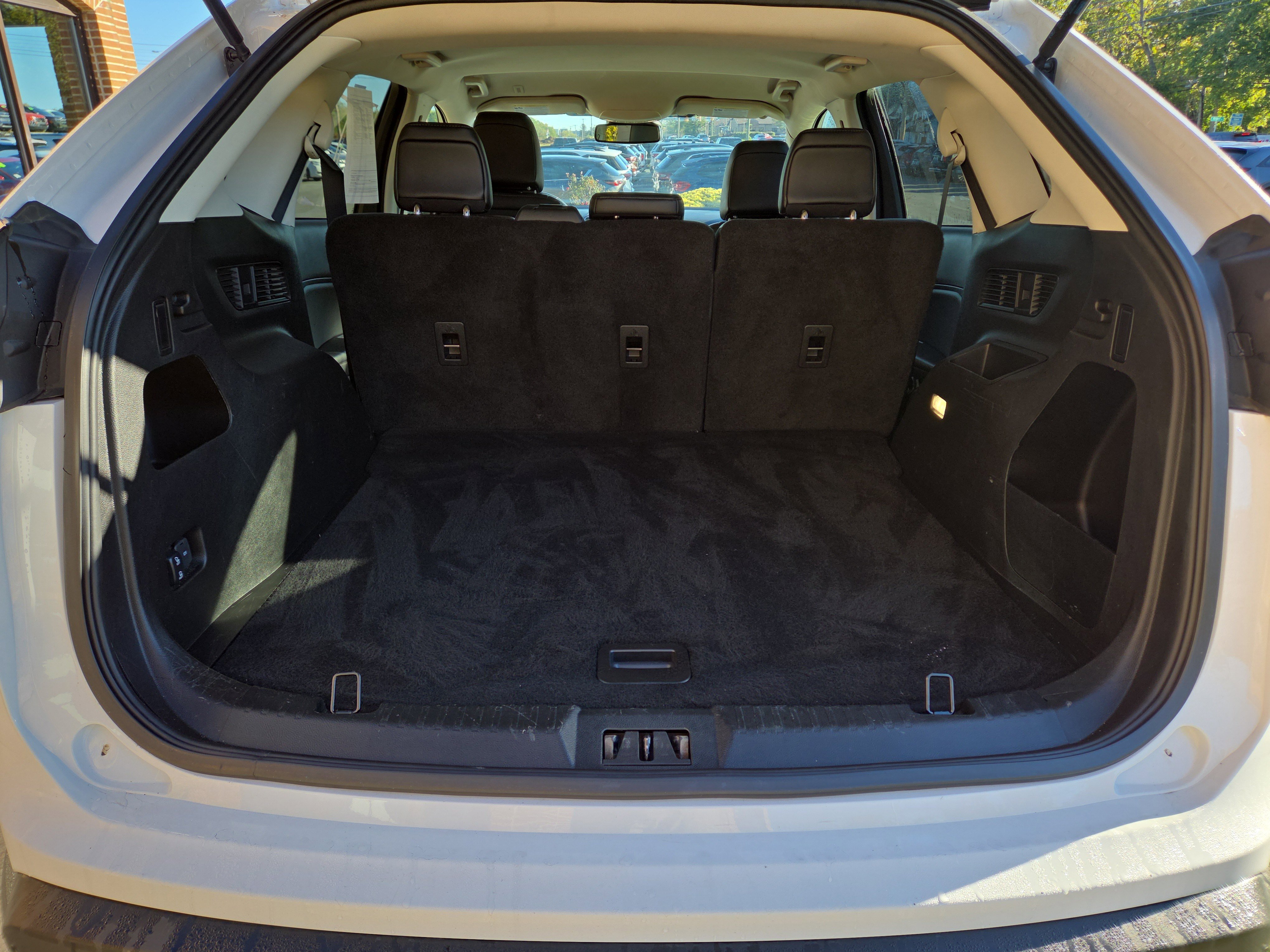 Used 2024 Ford Edge SEL image 5