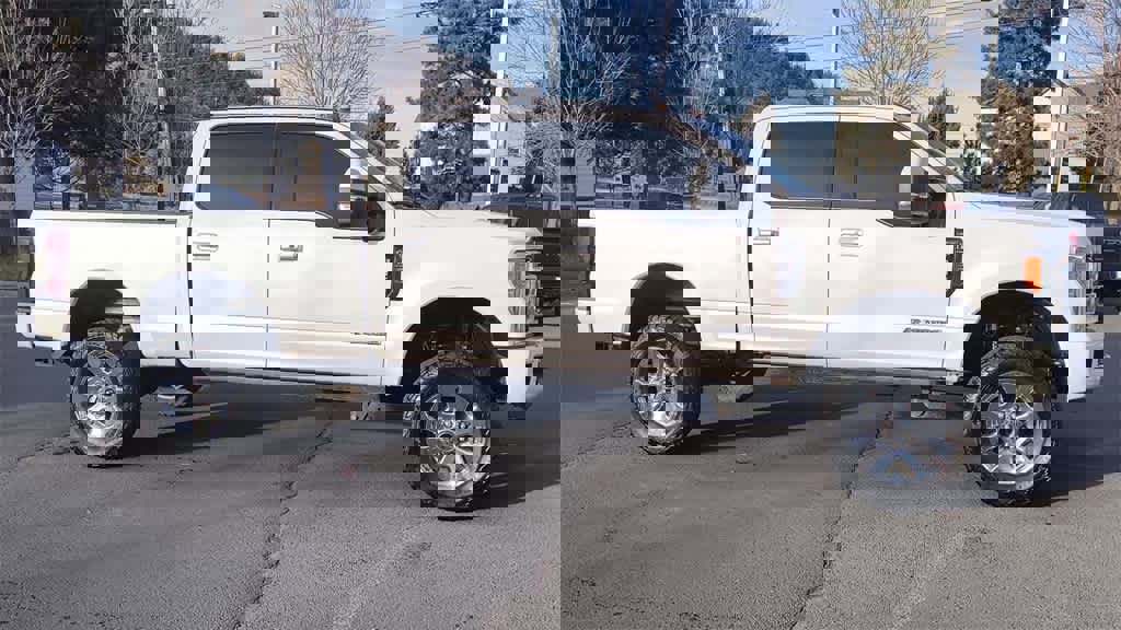 Used 2019 Ford F350 Limited w/ FX4 Off-Road Package image 2