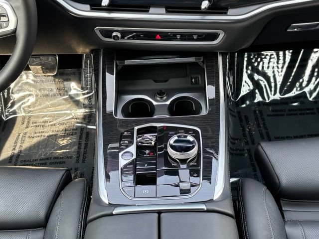 Used 2026 BMW X7 M60i AWD/4WD image 26