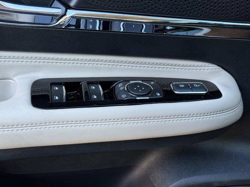 New 2026 Lincoln Corsair Premiere image 17