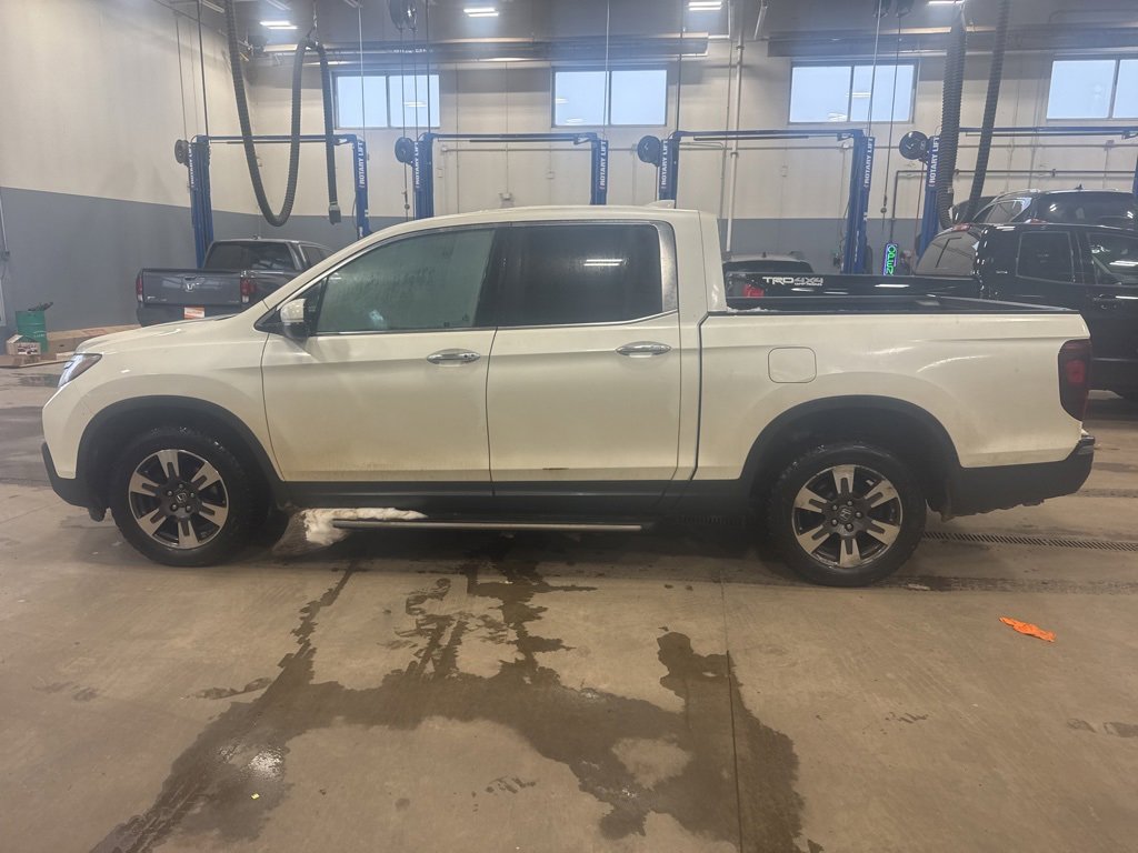 Used 2017 Honda Ridgeline RTL-E image 2
