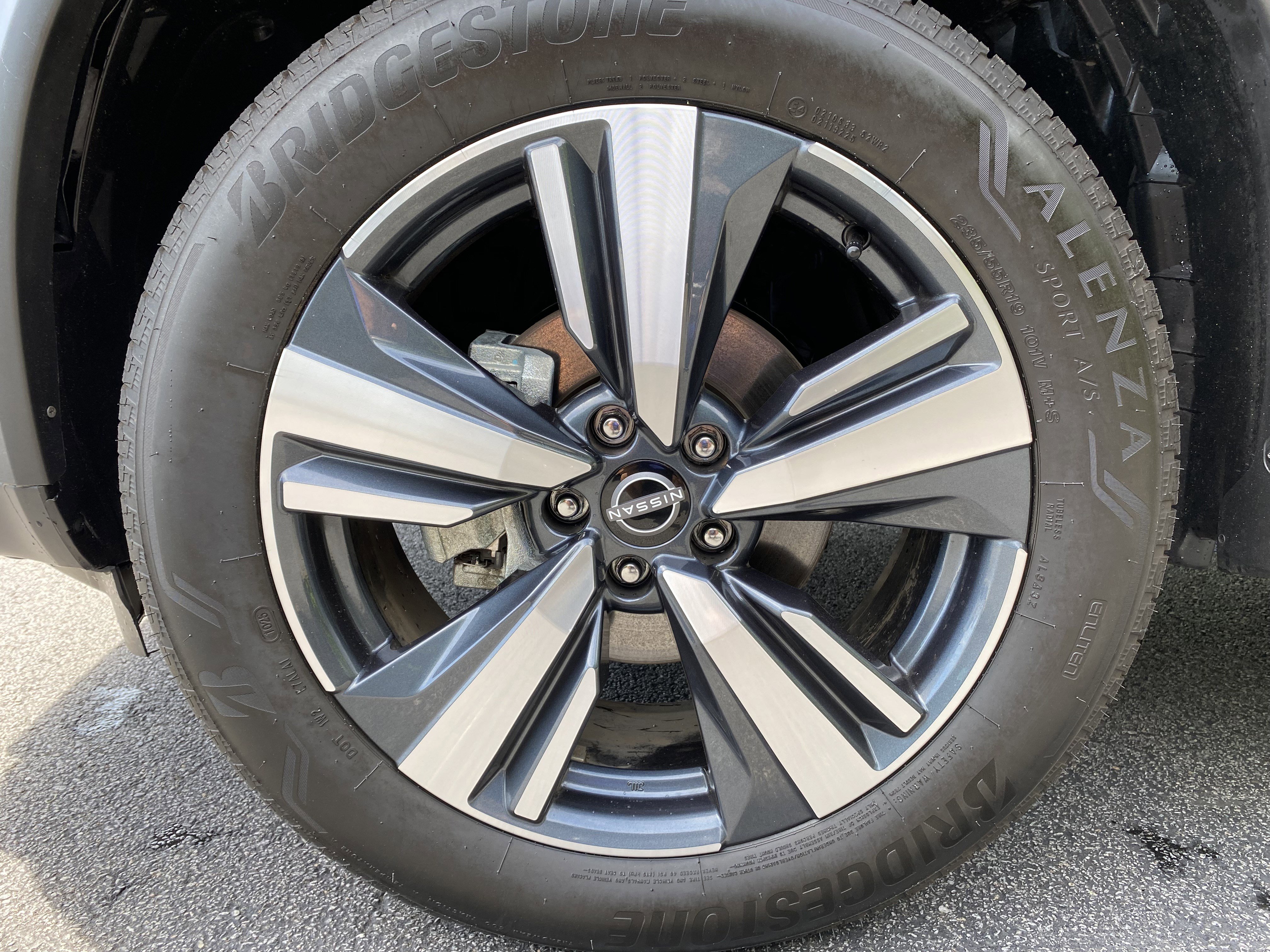 Used 2026 Nissan Rogue SL FWD image 40