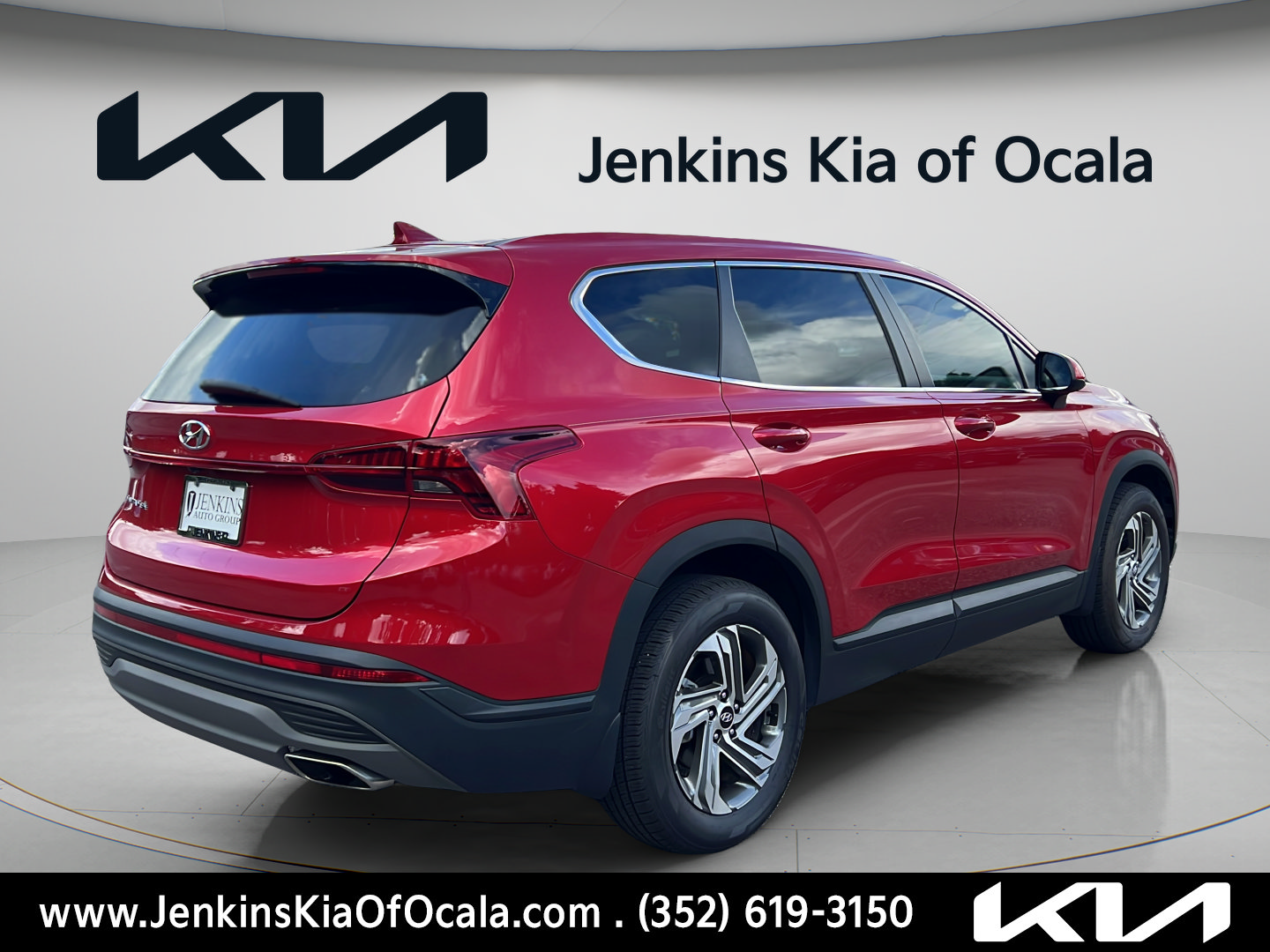 Used 2023 Hyundai Santa Fe SE FWD image 3
