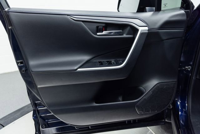 Used 2021 Toyota RAV4 XSE image 11