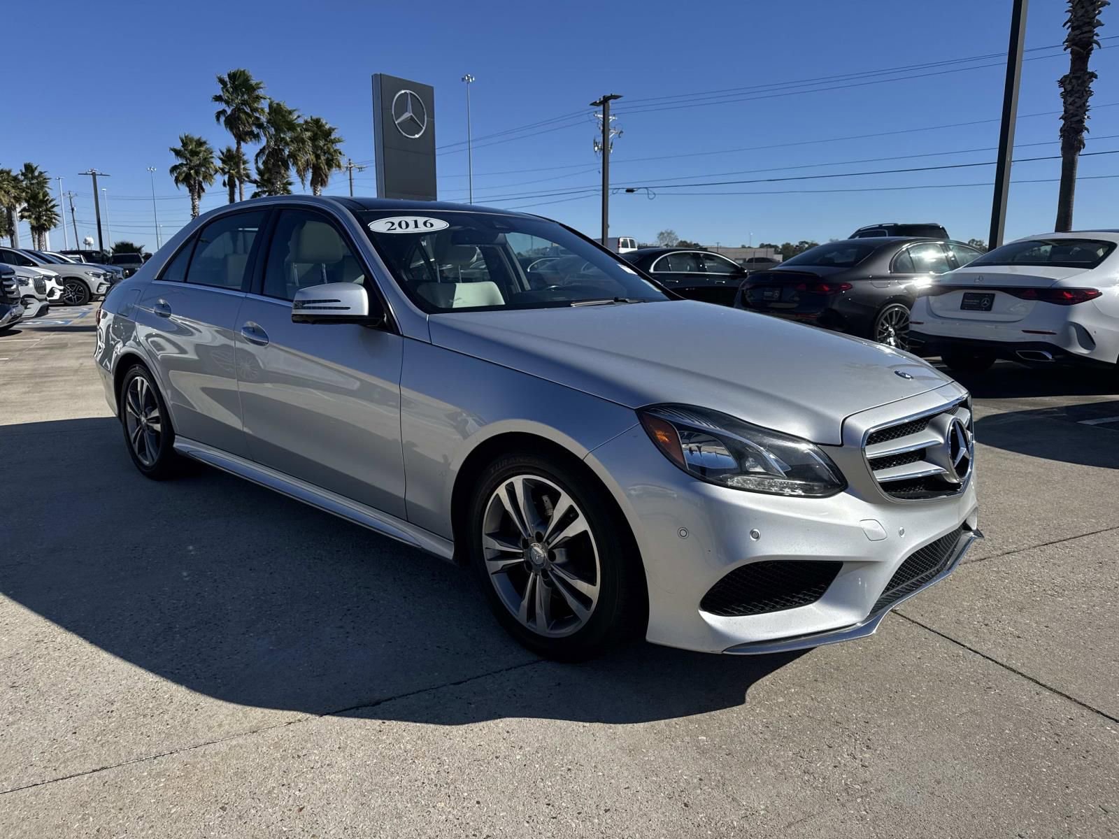 Used 2016 Mercedes-Benz E 250 Sedan image 3