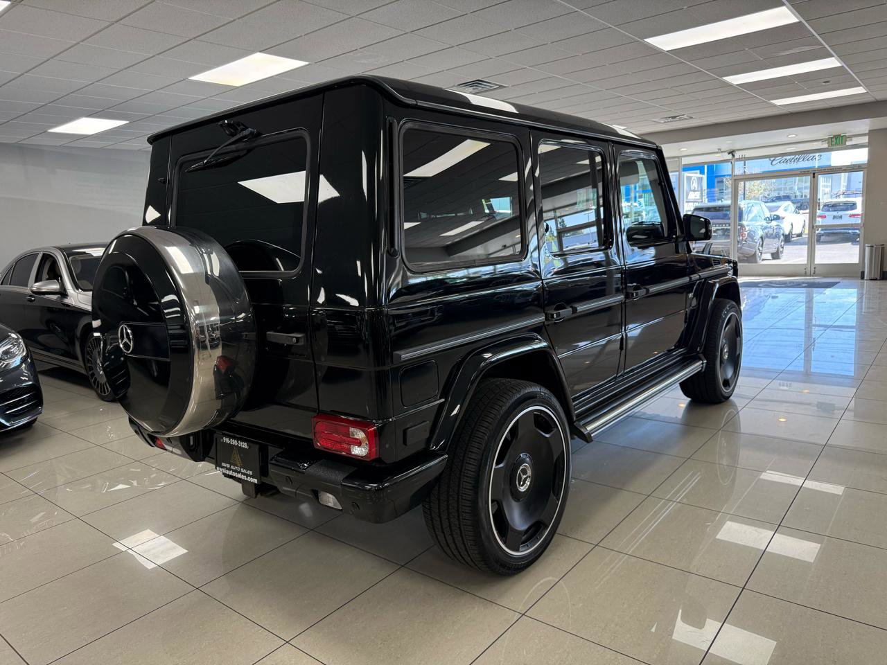 Used 2014 Mercedes-Benz G 550 image 2