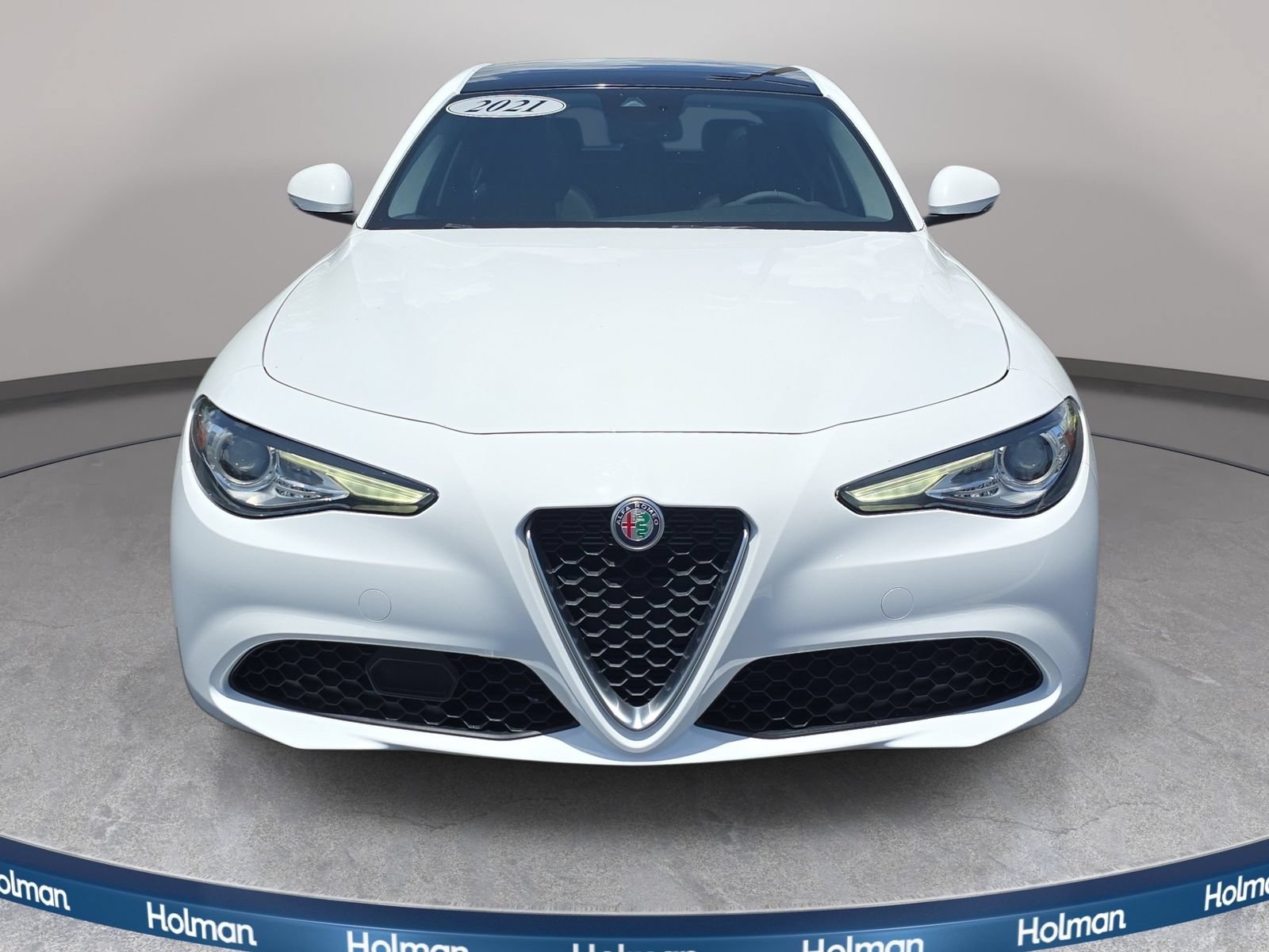 Used 2021 Alfa Romeo Giulia Sprint w/ Sun & Sound Package RWD image 3