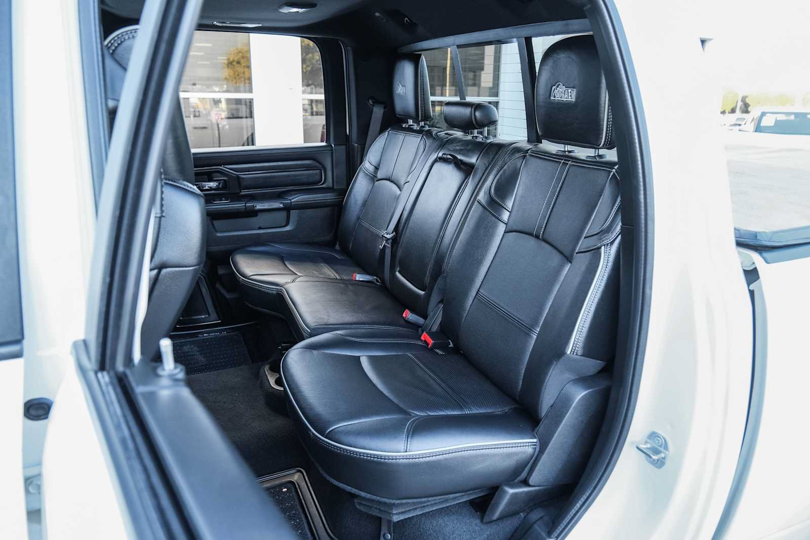Used 2022 RAM 2500 Limited AWD/4WD image 34