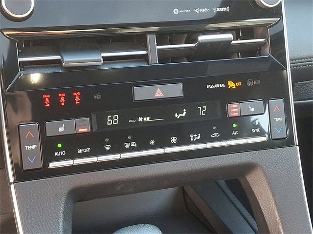 Used 2019 Toyota Avalon XLE w/ Moonroof Package image 16
