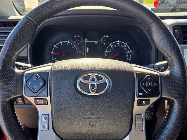 Used 2023 Toyota 4Runner SR5 Premium w/ Moonroof Package RWD image 23