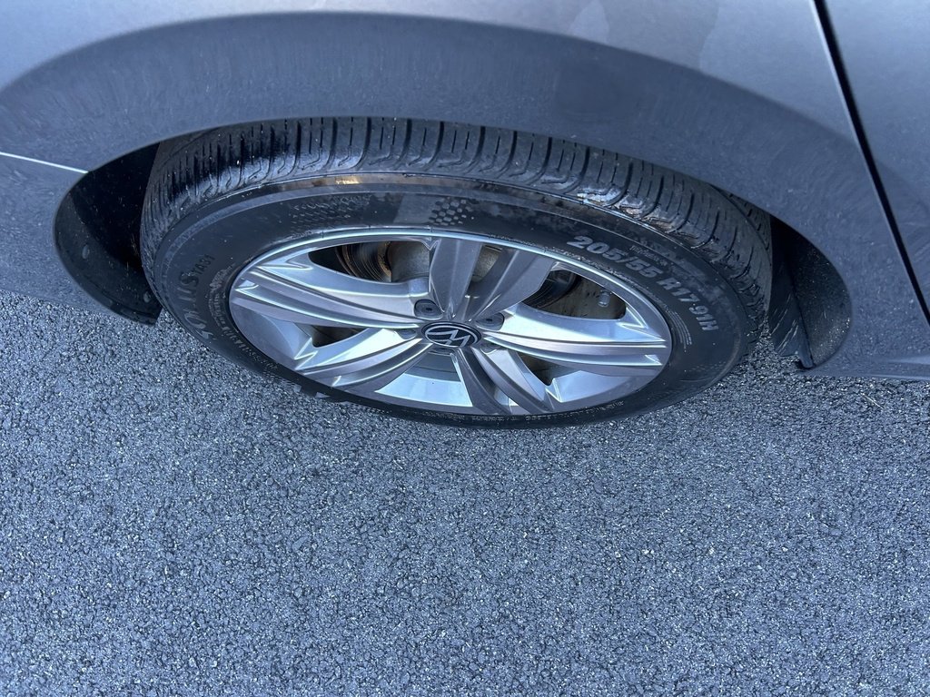 Used 2022 Volkswagen Jetta SE image 24