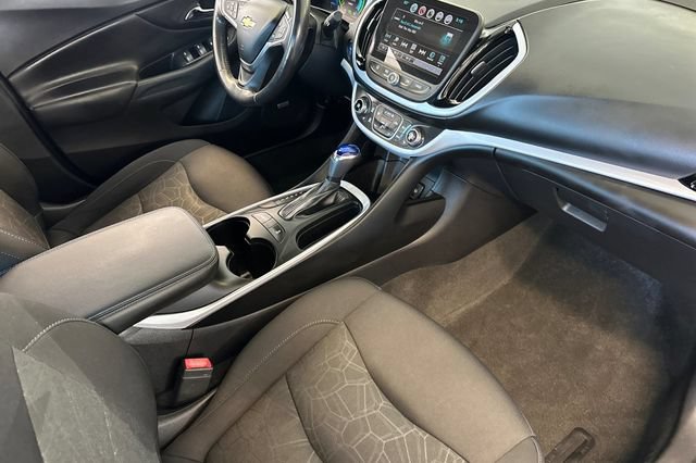 Used 2018 Chevrolet Volt LT w/ Comfort Package FWD image 18