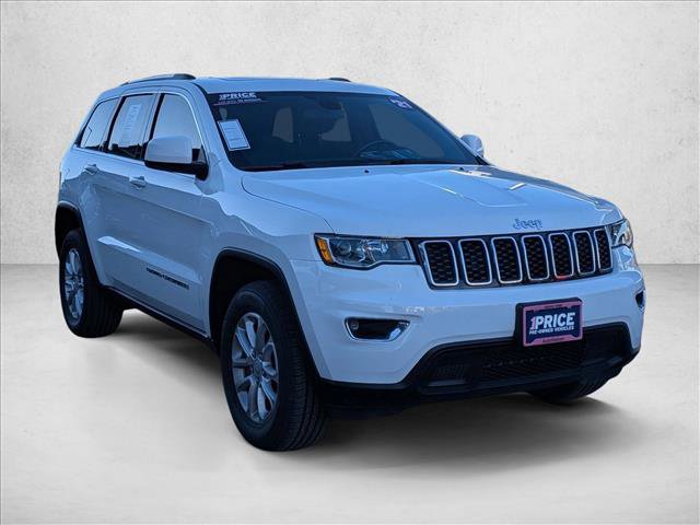 Used 2021 Jeep Grand Cherokee Laredo image 3