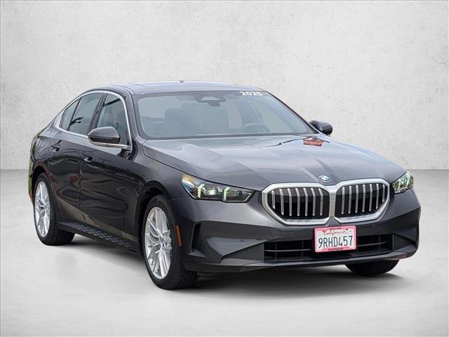 Certified 2025 BMW 530i RWD image 3