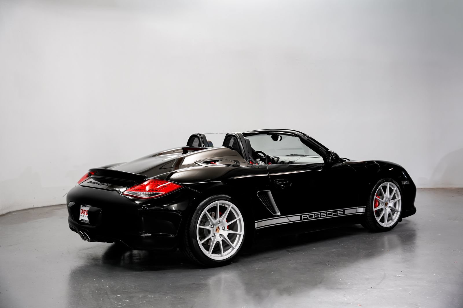Used 2011 Porsche Boxster Spyder RWD image 3