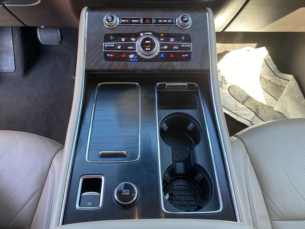 Used 2020 Lincoln Aviator Reserve w/ Equipment Group 201A AWD/4WD image 22