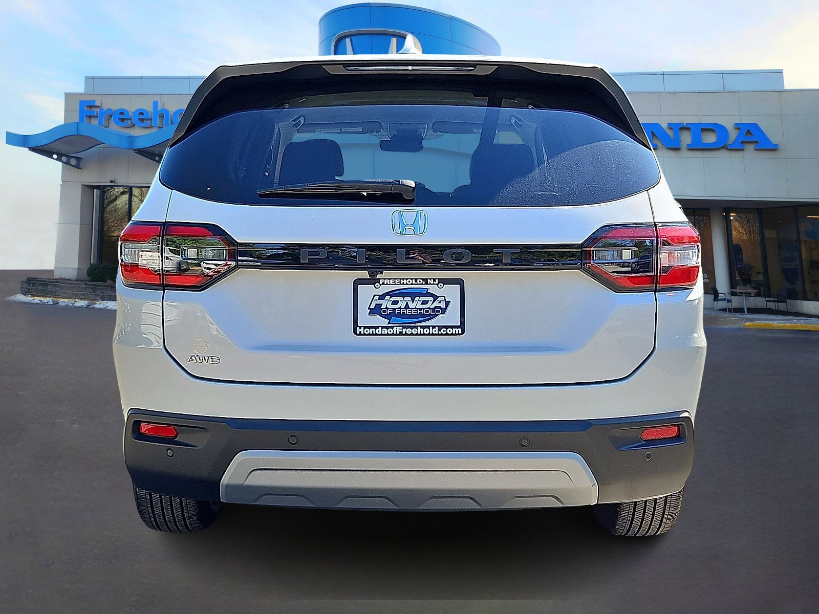 Used 2024 Honda Pilot EX-L image 6