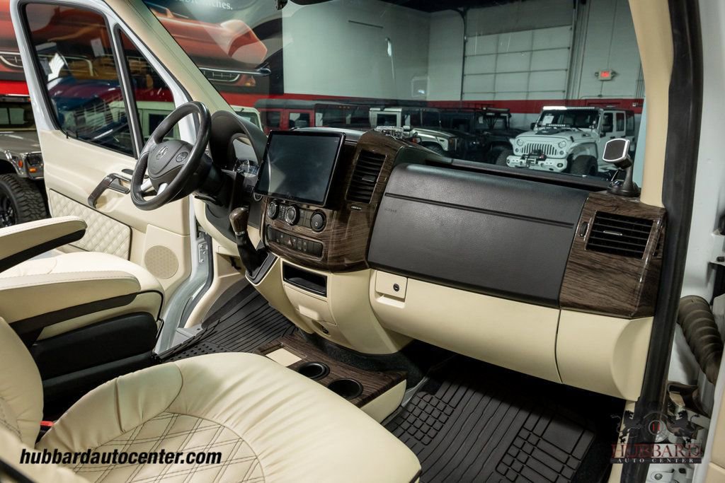 Used 2018 Mercedes-Benz Sprinter 3500 image 30