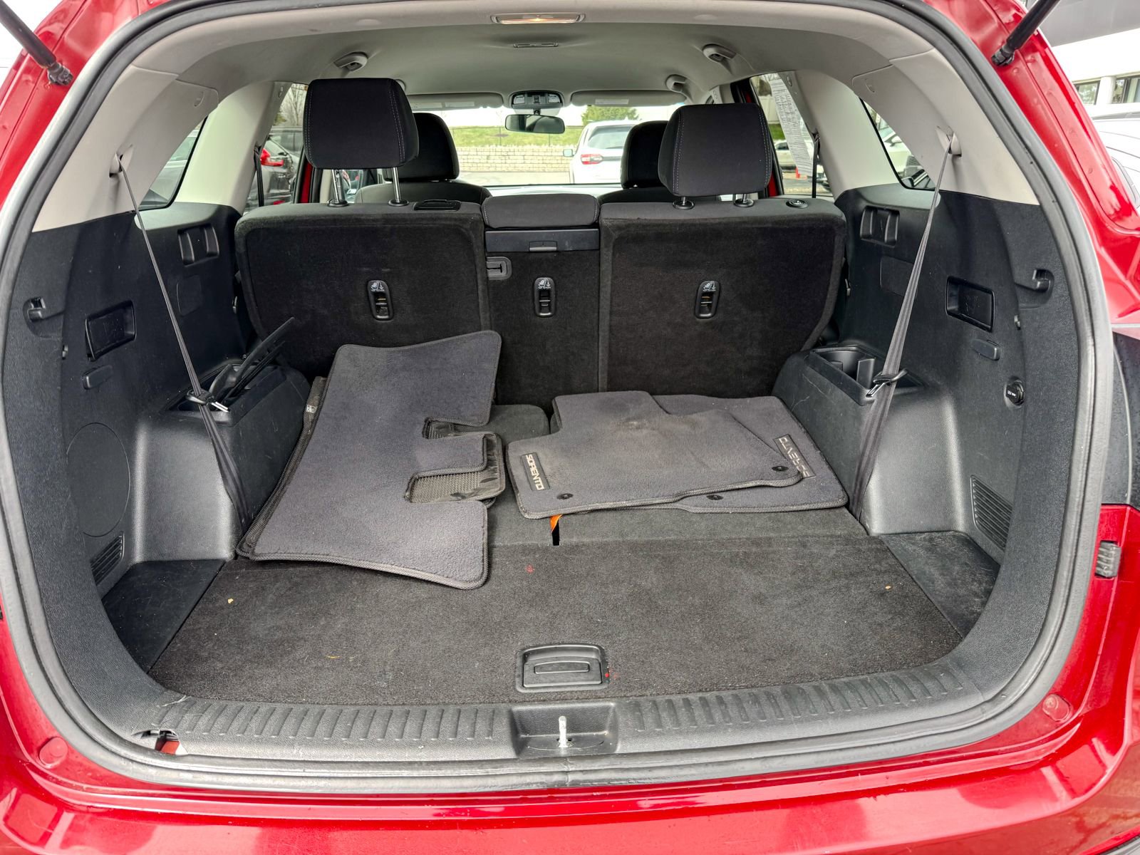 Certified 2020 Kia Sorento LX image 37