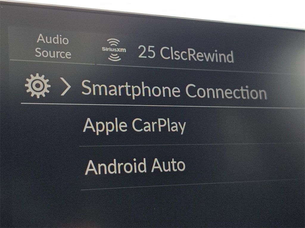 New 2025 Honda Pilot Touring image 5