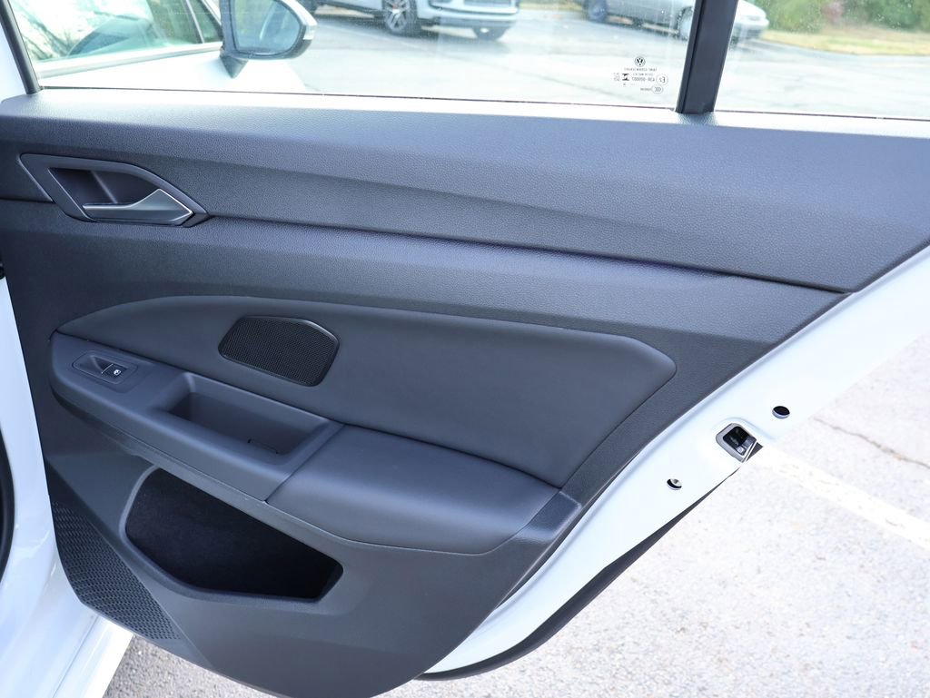 Certified 2024 Volkswagen Golf R image 18