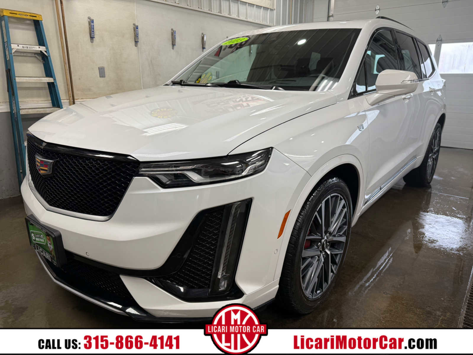 Used 2023 Cadillac XT6 Sport w/ Technology Package image 1