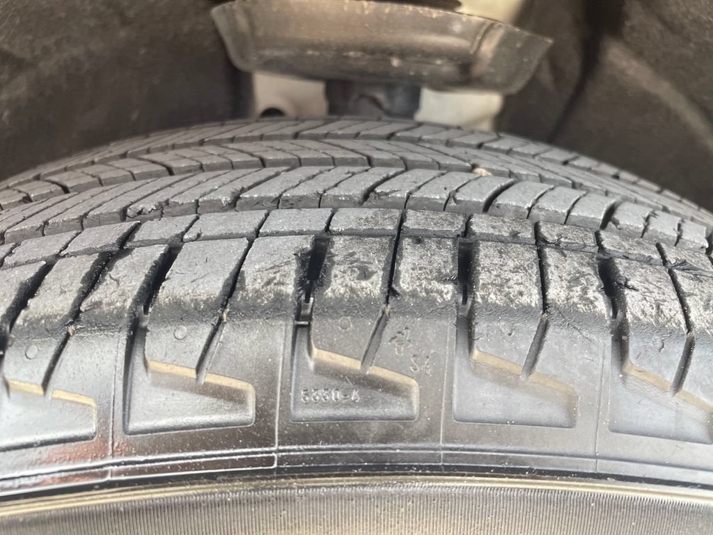 Used 2024 GMC Terrain SLE w/ LPO, Floor Liner Package FWD image 28