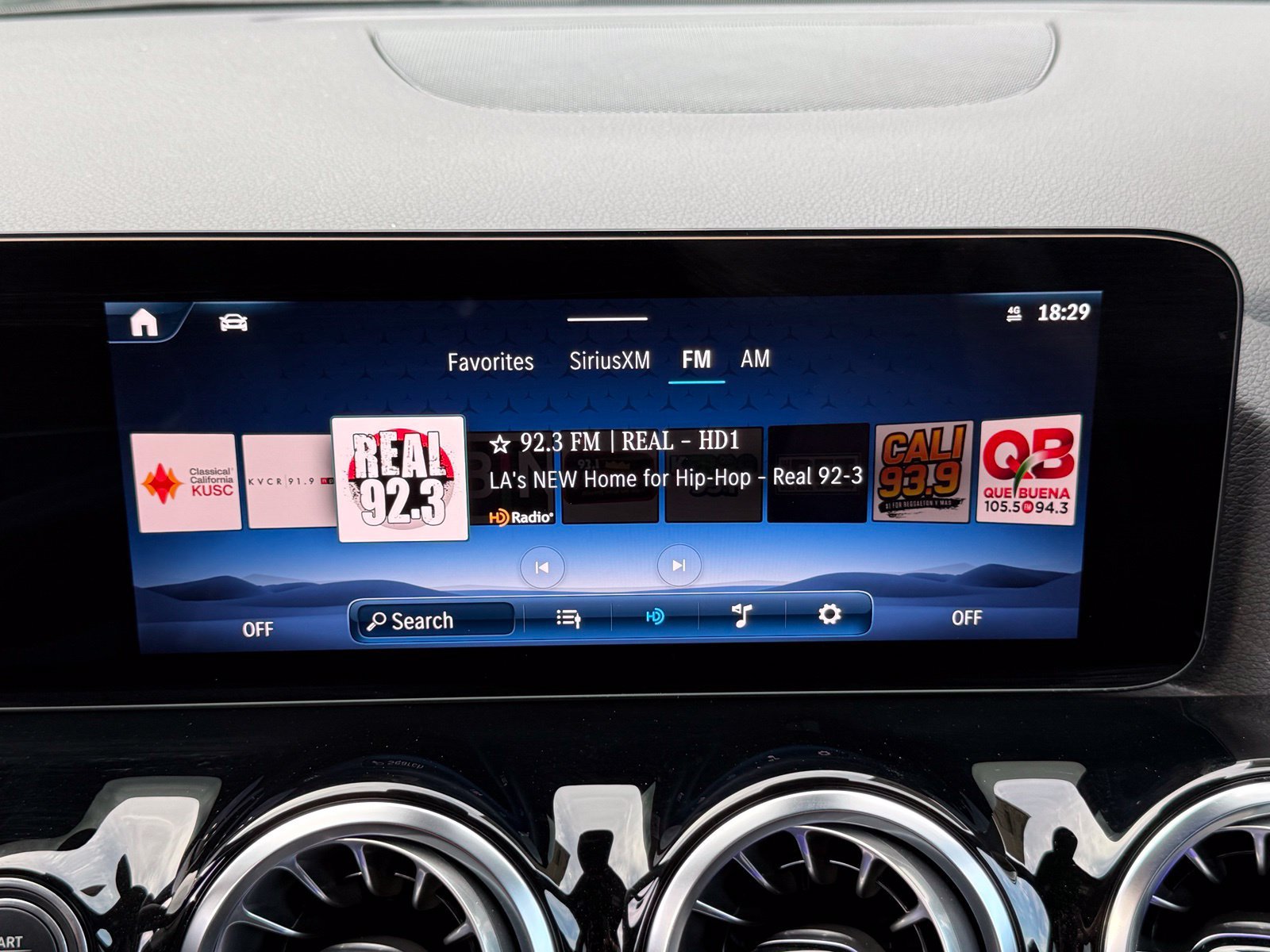Used 2025 Mercedes-Benz GLA 250 image 34