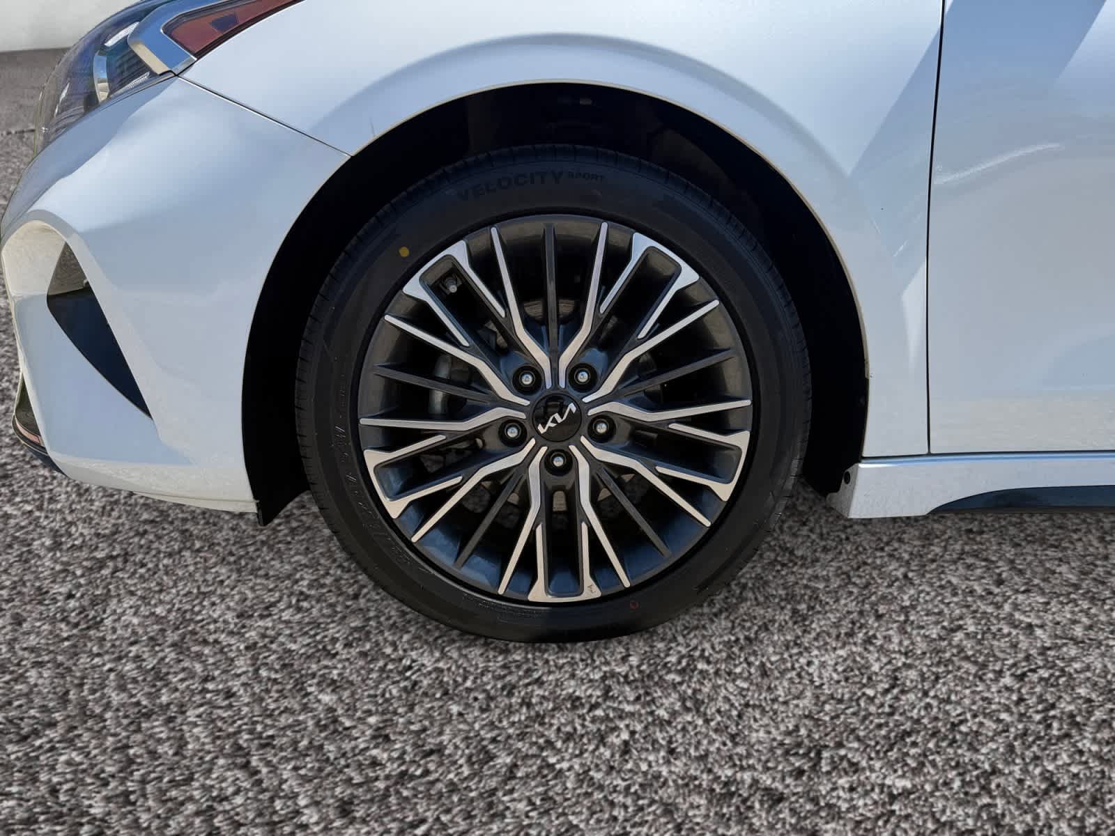 Used 2023 Kia Forte GT-Line image 14
