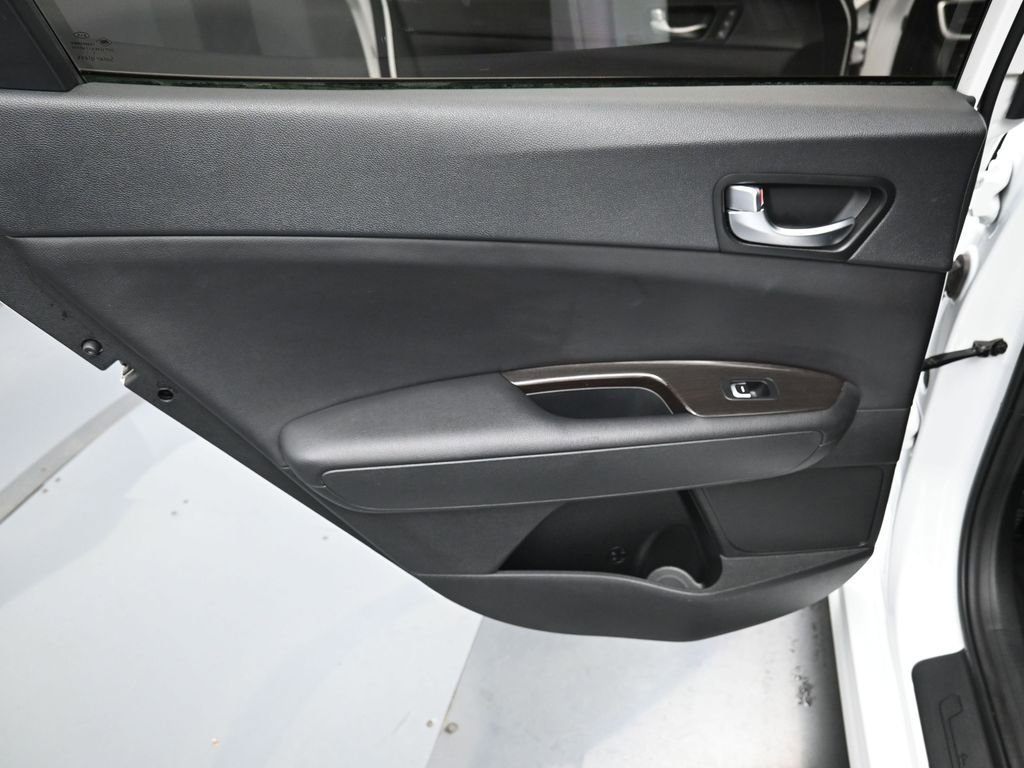 Used 2020 Kia Optima Premium FWD image 34