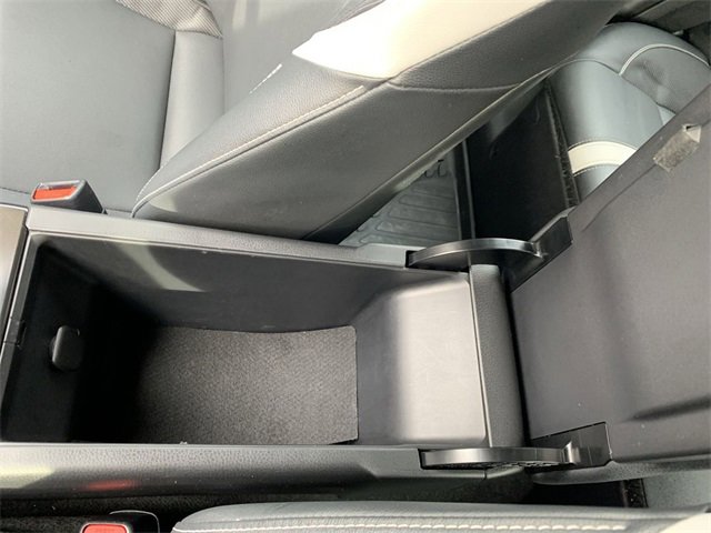 Used 2025 Toyota Camry SE image 26