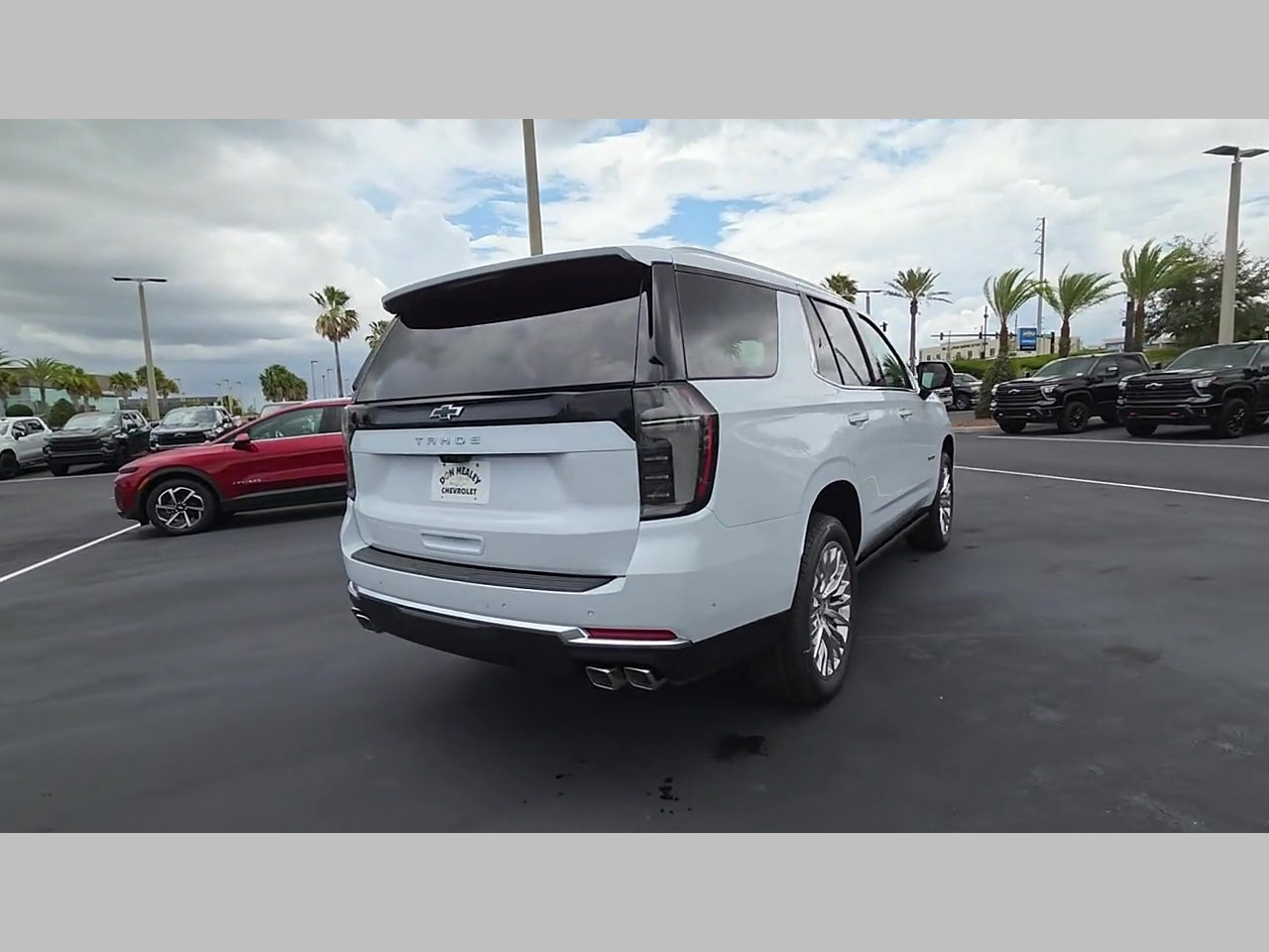 New 2026 Chevrolet Tahoe High Country AWD/4WD image 24