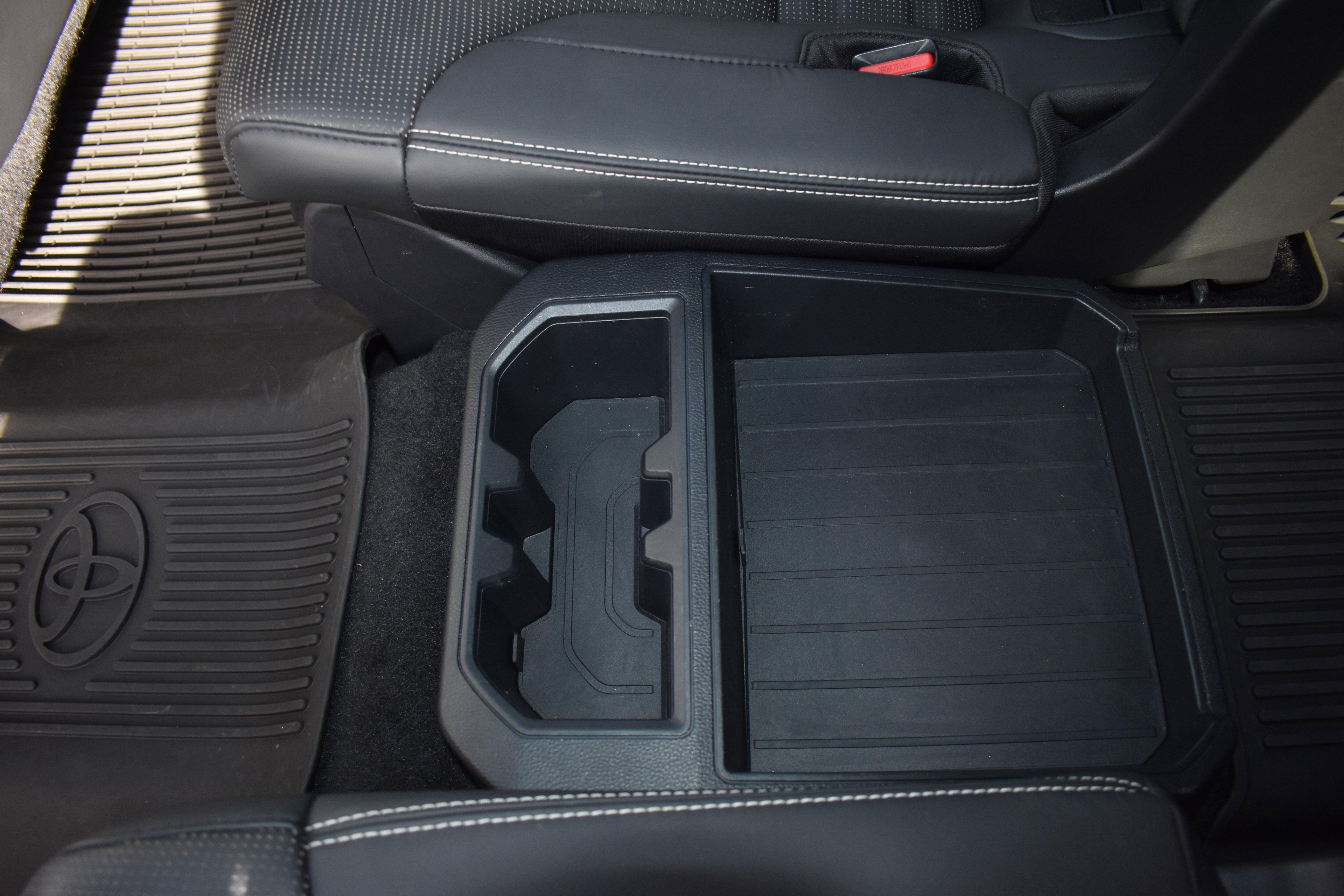 Used 2024 Toyota Sequoia Capstone image 31