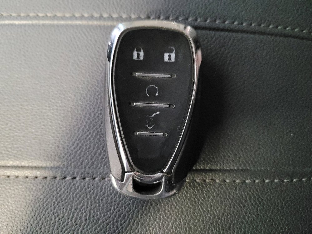 Used 2018 Chevrolet Traverse LT image 32