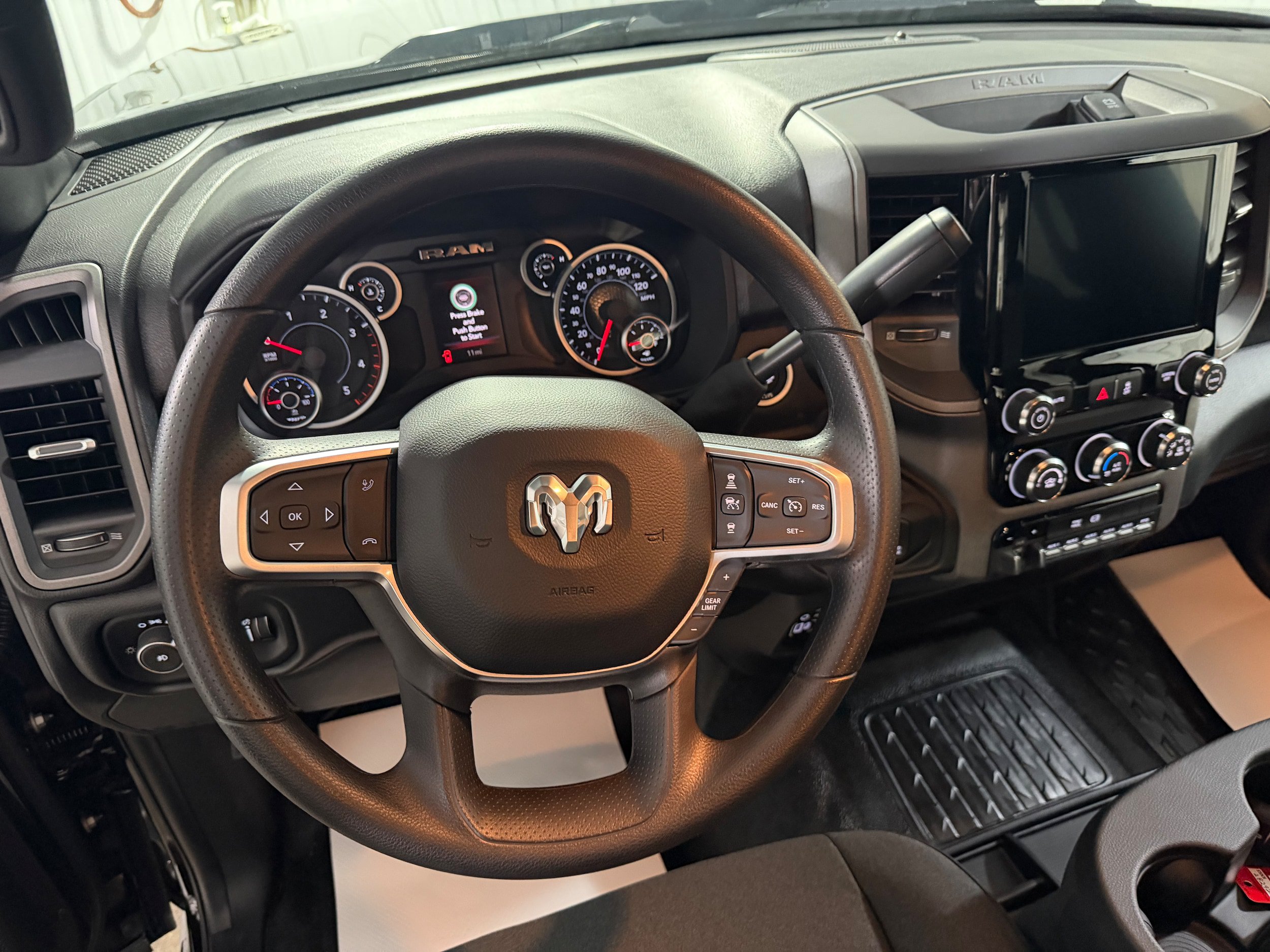 New 2026 RAM 3500 Tradesman AWD/4WD image 10