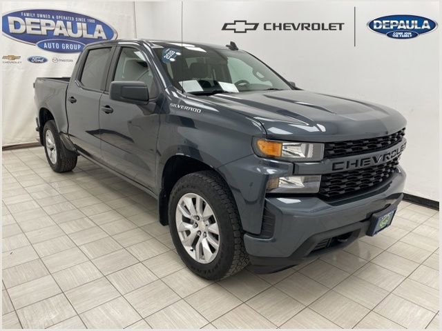 Used 2019 Chevrolet Silverado 1500 Custom w/ Custom Value Package AWD/4WD image 1