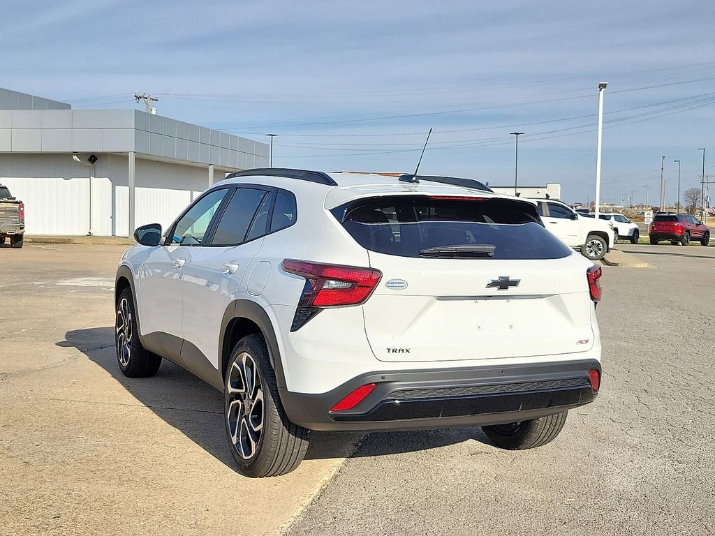New 2026 Chevrolet Trax RS image 4