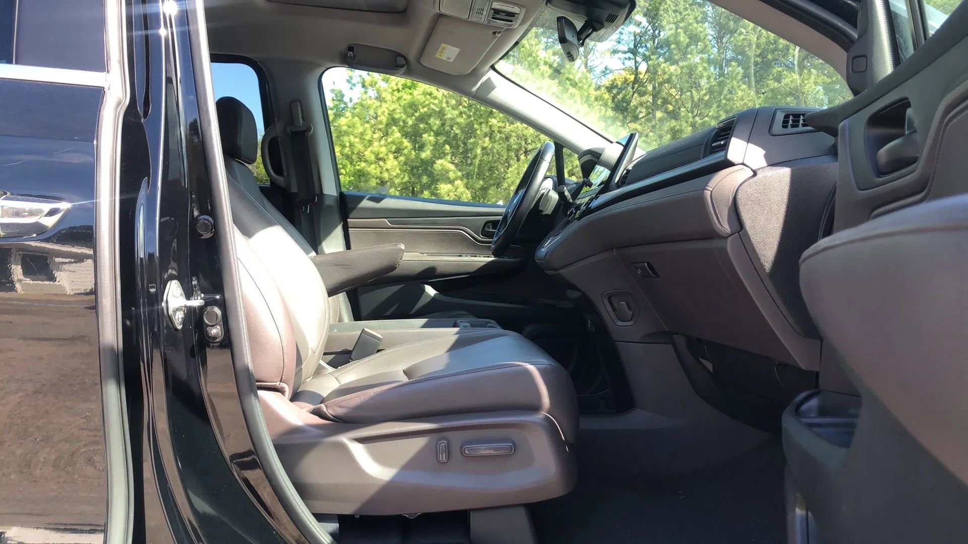 Used 2018 Honda Odyssey EX-L image 11