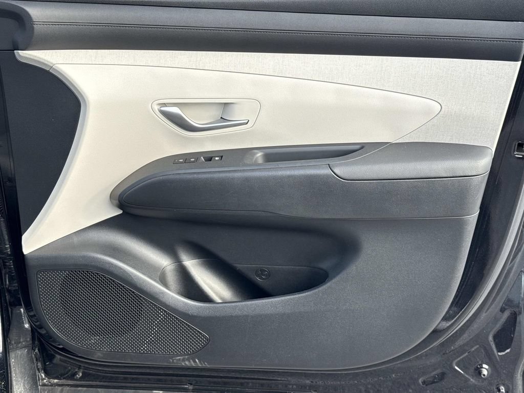 Used 2025 Hyundai Tucson SEL AWD/4WD image 19