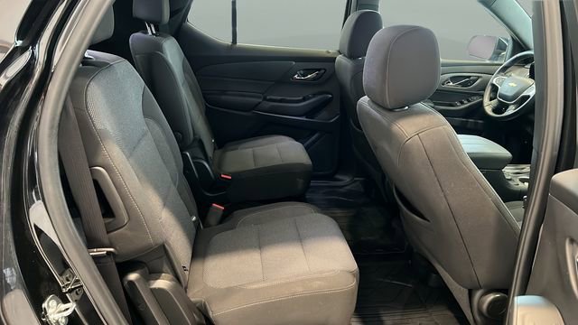 Used 2023 Chevrolet Traverse LT w/ LPO, Floor Liner Package image 31