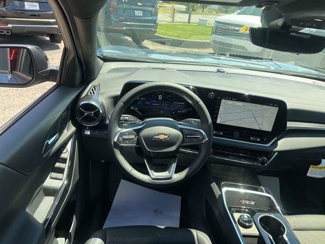 New 2026 Chevrolet Equinox LT w/ Convenience Package II image 25
