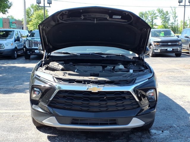 Used 2025 Chevrolet Blazer LT FWD image 35