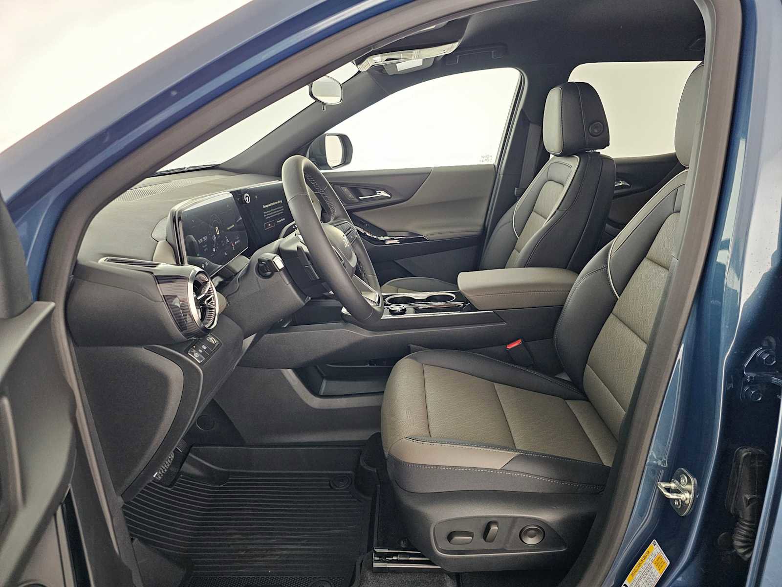 New 2026 Chevrolet Equinox LT w/ Convenience Package II FWD image 20