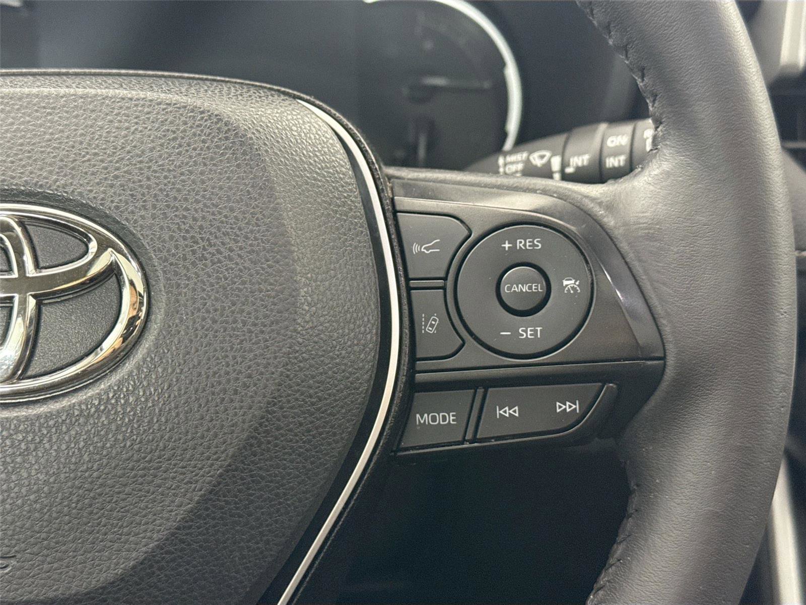 Certified 2025 Toyota RAV4 XLE Premium FWD image 18
