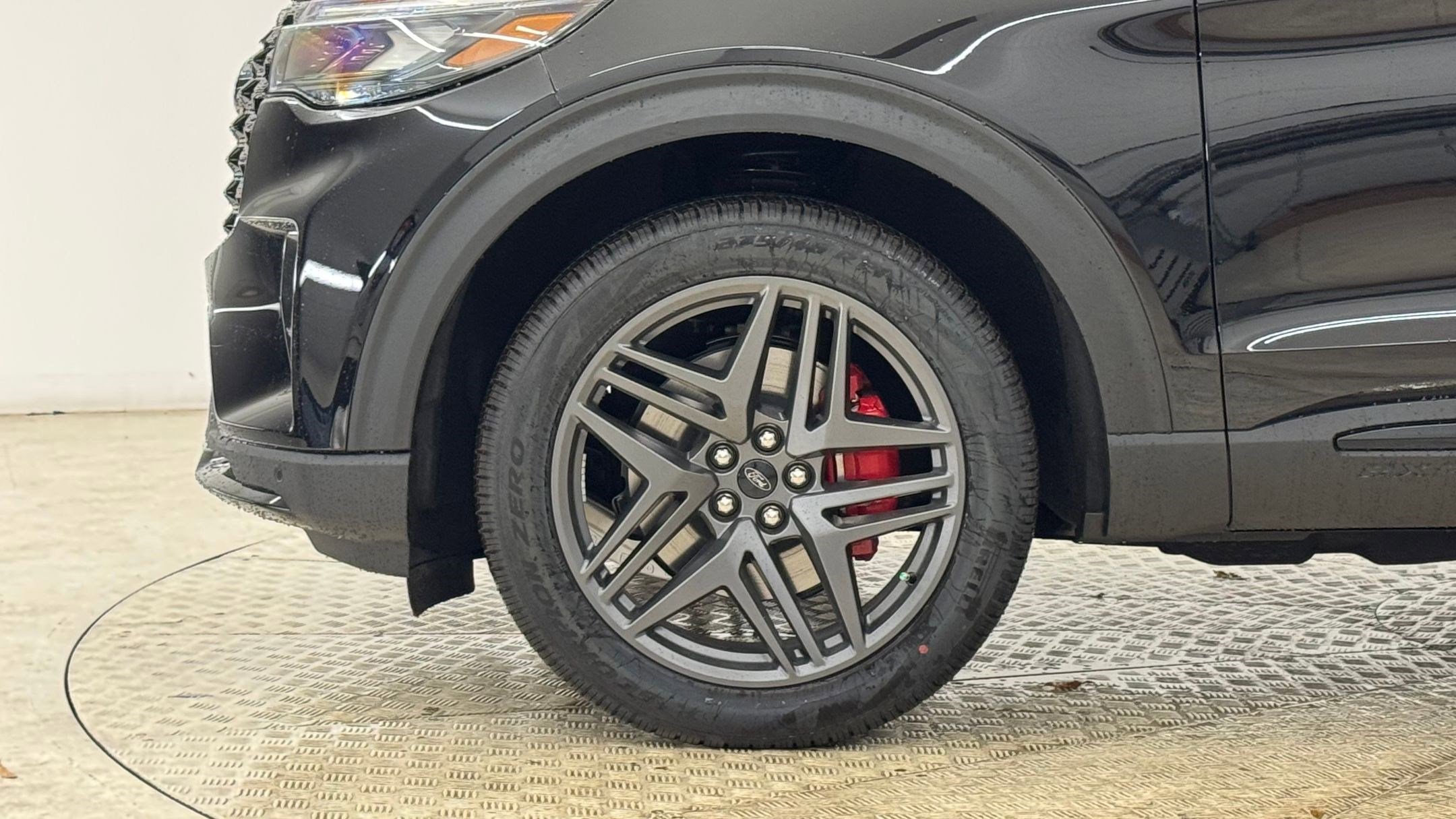 New 2026 Ford Explorer ST-Line w/ ST-Line Street Pack image 12