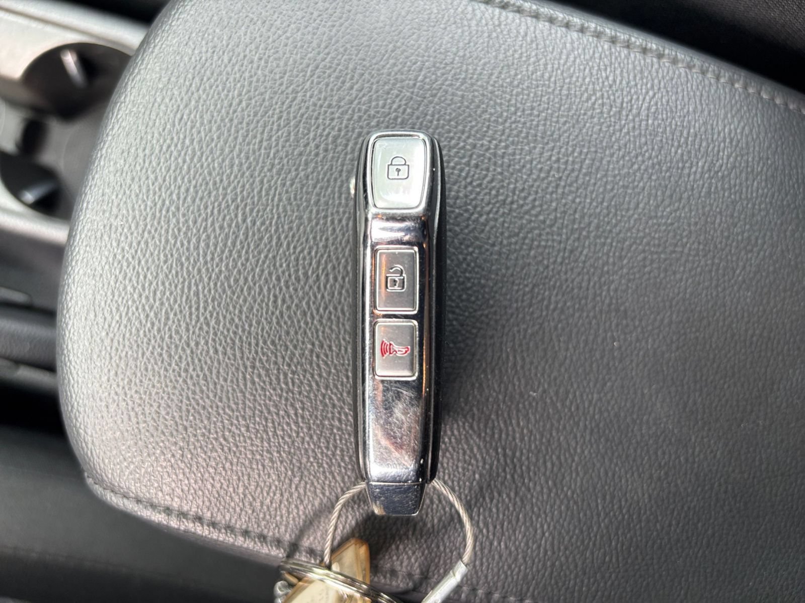 Used 2025 Kia Soul LX w/ LX Technology Package FWD image 20