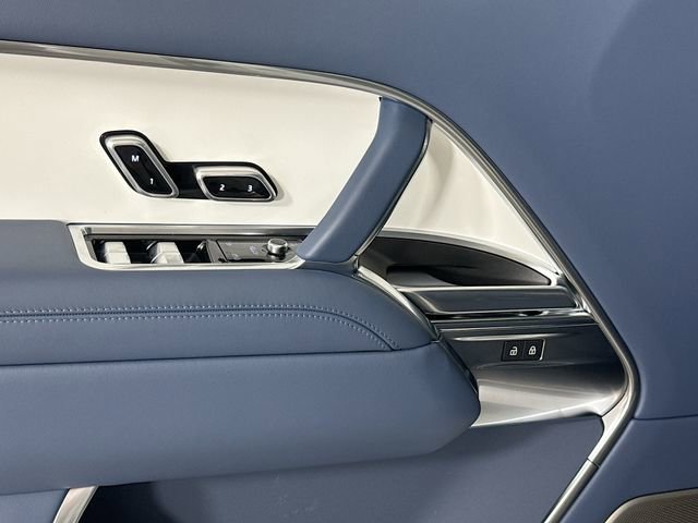 New 2026 Land Rover Range Rover SV image 20