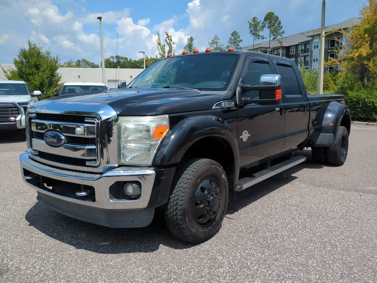 Used 2016 Ford F350 Lariat w/ Lariat Ultimate Package AWD/4WD image 2