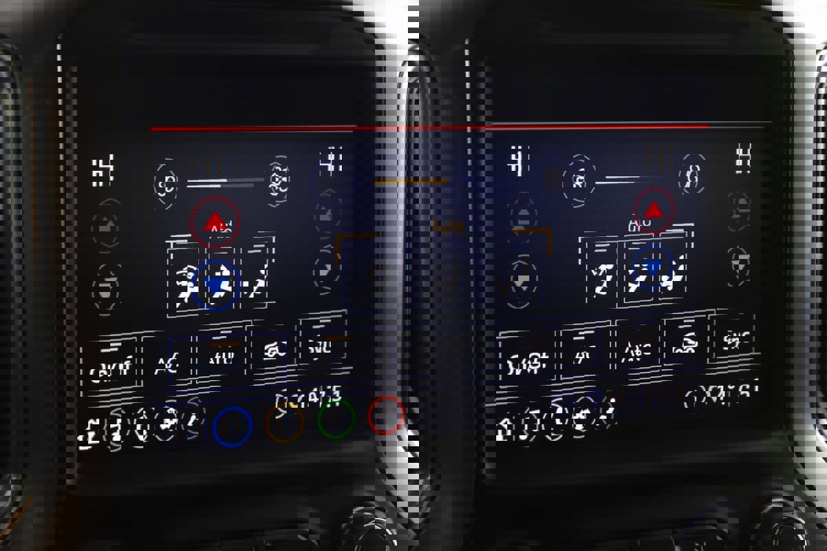 Used 2020 Chevrolet Silverado 1500 LT Trail Boss image 27