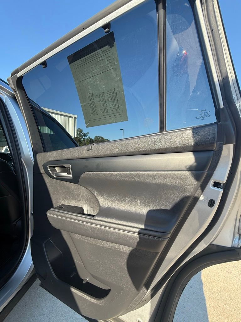 Used 2023 Toyota Highlander XSE image 14